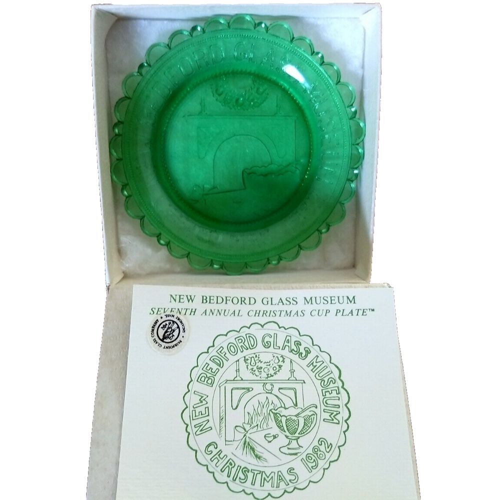 Pairpoint CHRISTMAS RODMAN PARLOR FIREPLACE 1982 New Bedford‎ Museum Cup Plate